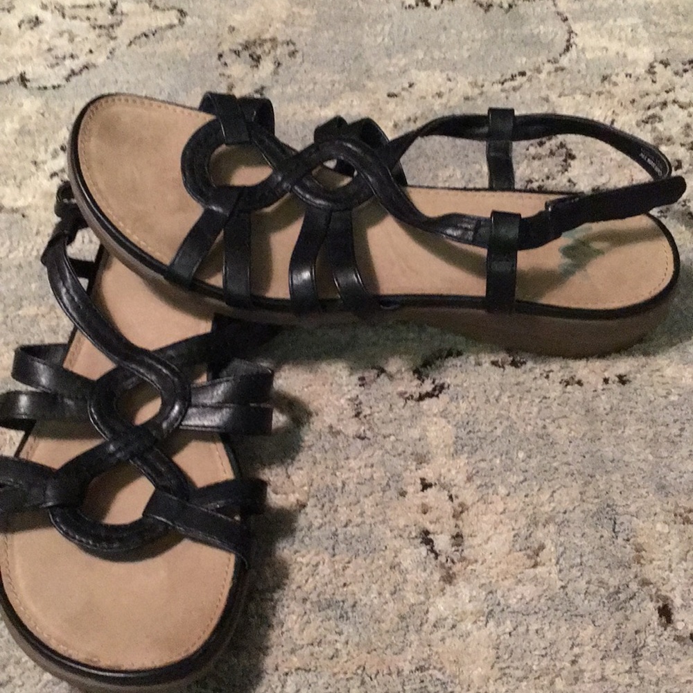 YUU SANDALS - Picture 2 of 5